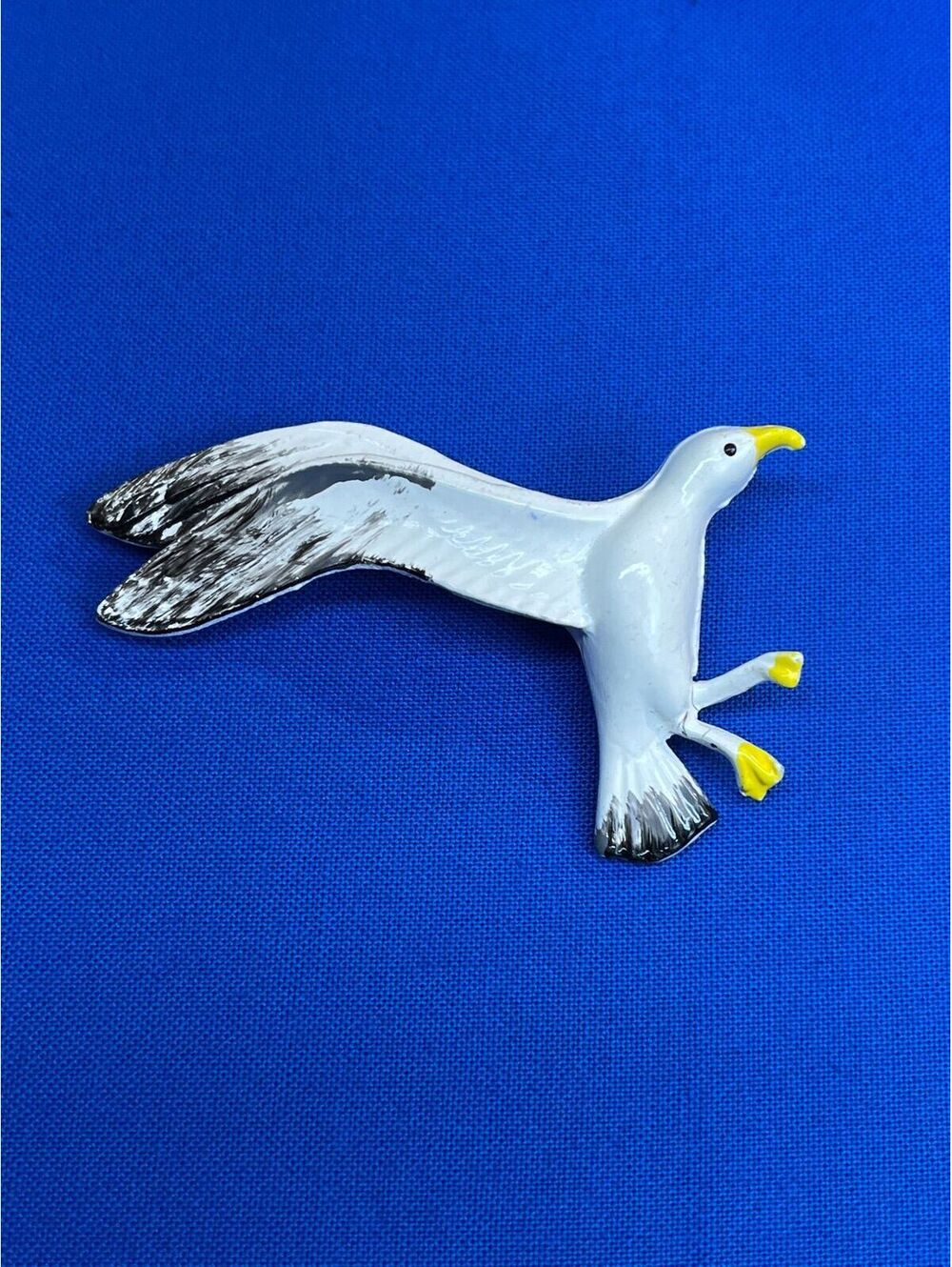 #2 Vintage Enamel Seagull Brooch Black & White